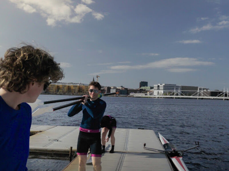 Florian rowing with a teammate on the water in Jönköping